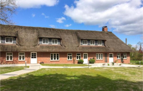2 Bedroom Pet Friendly Home In Langenhorn